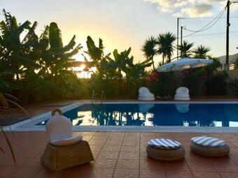 Villa Anamnesis. Feel The Mediterranean.