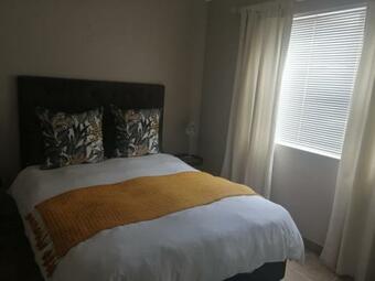 Ons Strandhuisie M18 In Pearly Beach