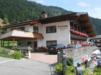 Apartamentos Ferienwohnungen Pension Pr�nster