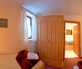 Hostal Alpengasthof Hutmannshaus