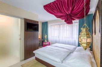 Hotel L'adresse Garni