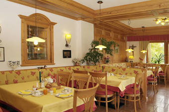 Hostal Hotel Gasthof J�gerhaus