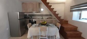 Helen's Little Villa