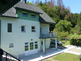 Riverview Apartment Three Springs Tri Zvira