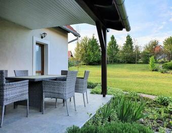 Tufa Vend�gh�z V�szoly