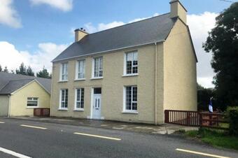 Riverside House Glenties