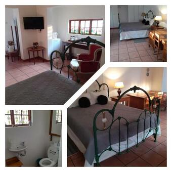 Hostal Lily Grace Cottages