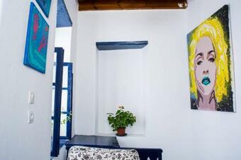 Art Curators Traditional Home Next To The Sea