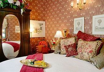 Bed & Breakfast Mill Rose Inn