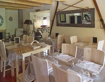 Hotel L'arbre � Pain