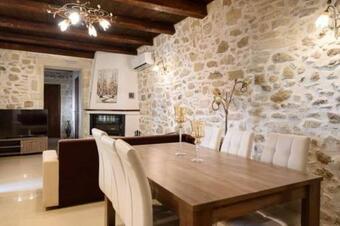 Villa Duente Pirgoy Village