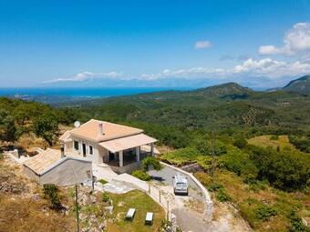 Koukoutsa House Sokraki