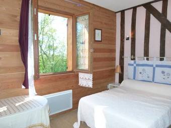 La Cabane Aux Secrets - Au Milieu De Nulle Part