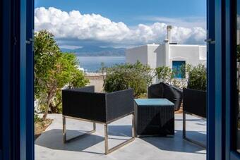 Just Blue With Amazing Sea Views In Piso Livadi