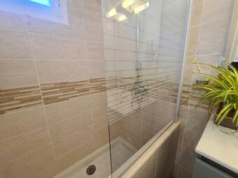 Villa Val-fouzon, 3 Pi�ces, 5 Personnes - Fr-1-591-345