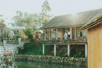 Hotel S�nh Homestay T? Van