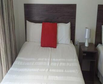 Hostal Grace Guest House