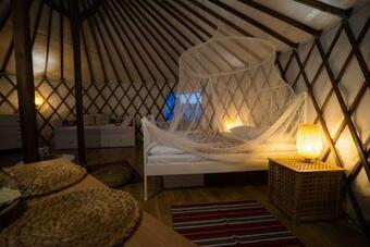 Jurta 6