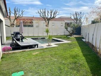 Belle Villa Avec Piscine