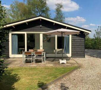 Heerlijk Vakantiehuis Met Bubbelbad En Ruime Tuin