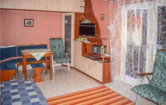 Holiday Home Orgona Utca-igal