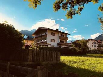 Bed & Breakfast G�stehaus Schneeberger