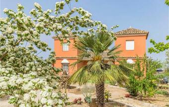 Nice Home In Arahal With Outdoor Swimming Pool And 5 Bedrooms