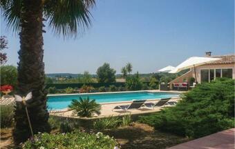 Stunning Home In Creissan W/ Wifi, Outdoor Swimming Pool And 3 Bedrooms