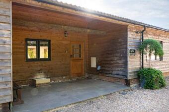 Rose Cottage, Downlands Farm