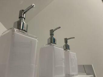 Hostal Debussys Guest House