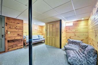 Oceanfront Cape Cod Home With Porch, Yard And Grill!