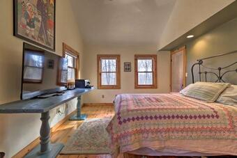 Cozy Monterey Home With Porch Walk To Lake Garfield