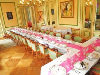 Hostal Chateau Des Saveurs