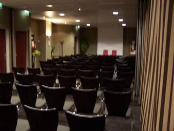 Logis Hotel De Loire Rest. Les Bateliers