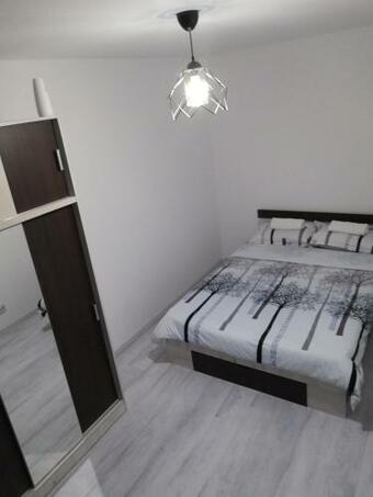 Apartament Brezoi