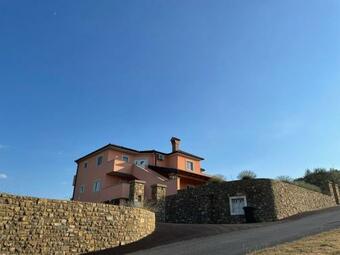 Apartma Maja, Mateja