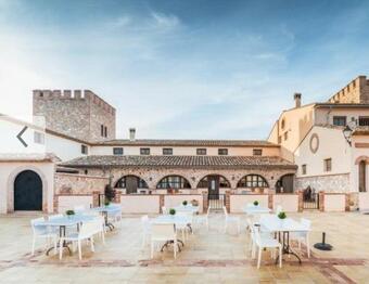 Apartamento Mas�a De San Juan, Casa Rural Renovada En Castillo Con Piscina