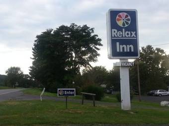 Hotel Relax Inn In Natural Bridge