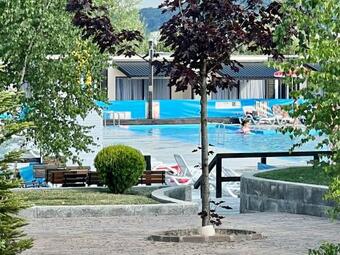 Bungalowuri "doi Cocosi "