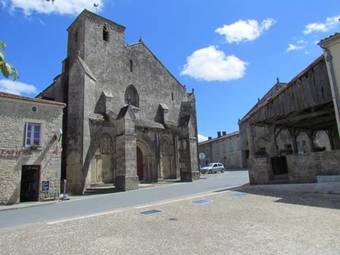 Hostal L'ancien H�tel De Ville