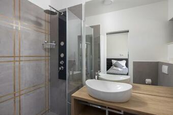New! Villa Nella Foresta With Private 66sqm Heated Pool, Whirlpool, Tennis Court, Gym, Billiards, 4 En-suite Bedrooms