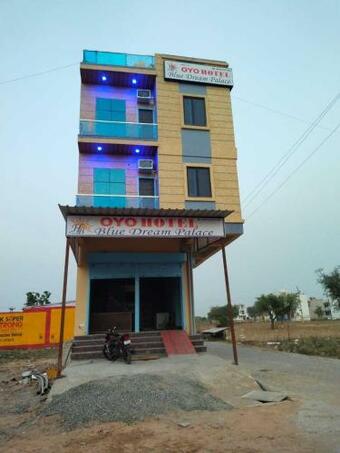 Hotel Oyo 89025 Blue Dream Palace