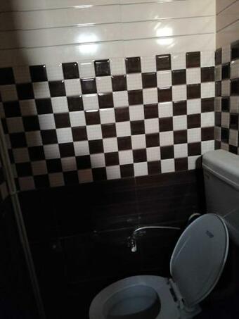 Oyo 90678 Hotel Moonlight