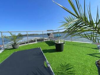 Boathousing - Apartament Na Wodzie, Dom P?ywaj?cy, ?�d?, Luksusowy Apartament