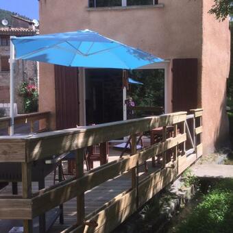 Maison De Charme Au Bord De La Verdure