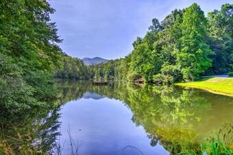 Lake Lure Cottage With Entertainment Backyard!