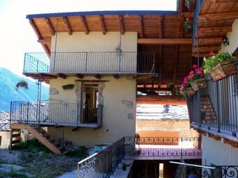Hotel Casa Per Ferie "antico Albergo Dell'angelo E Del Buon Vino"