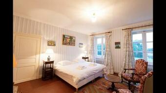 Villa Splendide Ch�teau Du XVII -piscine- Parc De Lamas