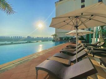 Mekong River Jing Land Hotel