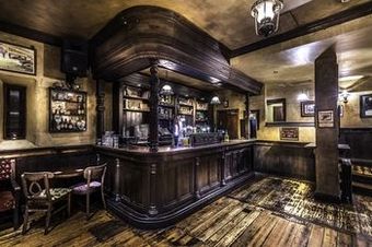 Queens Hotel & Nightclub